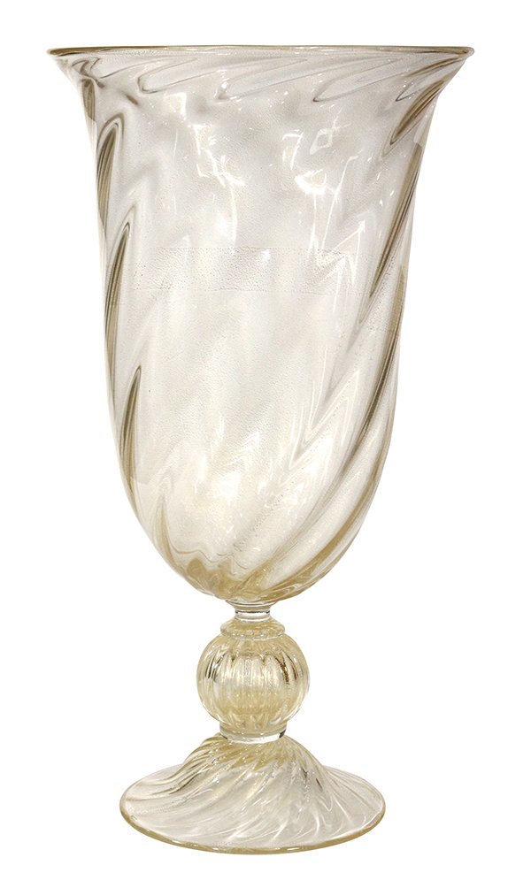 Monumental Murano centerpiece vase by Seguso Viro: Monumental Murano centerpiece vase by Seguso Viro, executed in gold flecked clear glass, having an inverted bell form with a flared rim and twisting ribbed body, resting on a ribbed knop rising on a c