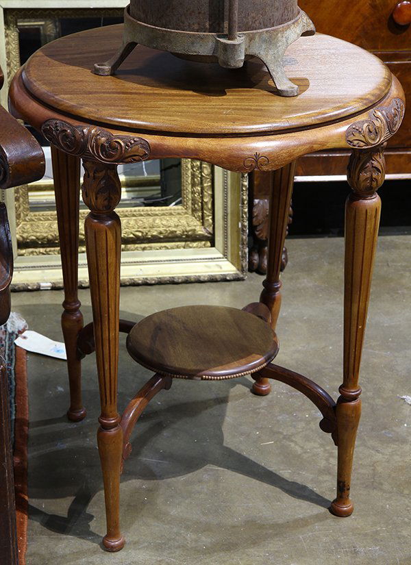Neoclassical style occasional table, executed in (1 of 1)