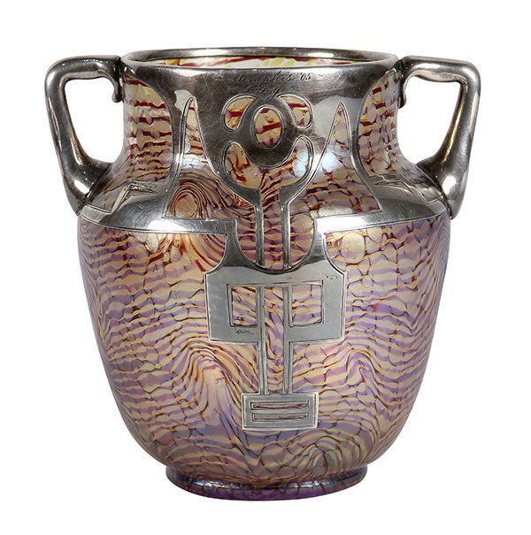 Art glass vase attributed to Loetz (1 of 5)