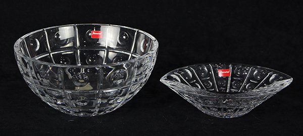 (lot of 2) Baccarat crystal bowls in the Equinoxe (1 of 5)