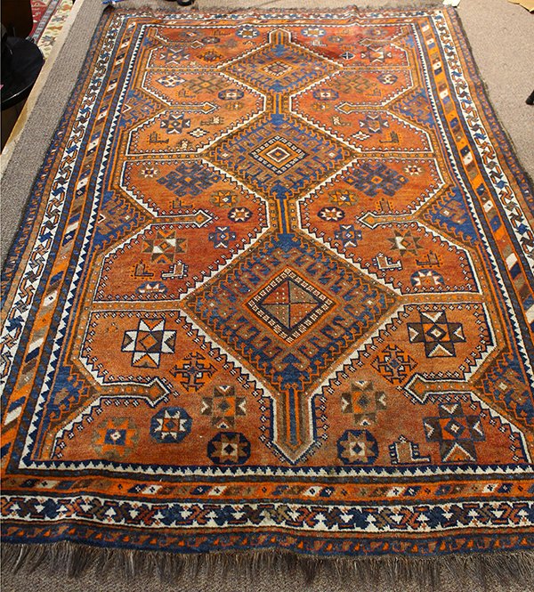 Semi antique Persian Shiraz carpet (1 of 3)