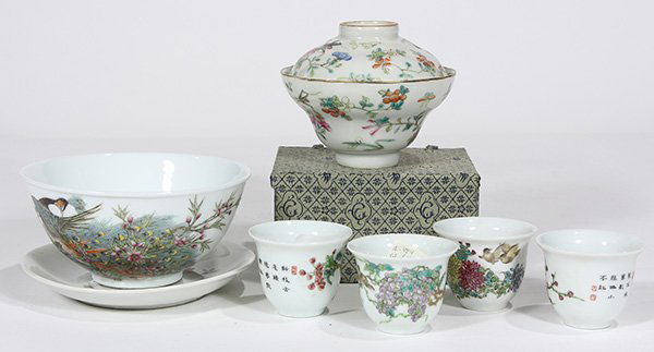 Assortment of Chinese Porcelain (1 of 10)