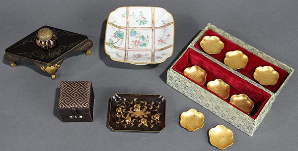 Japanese Lacquered Game Set, Tray (1 of 5)