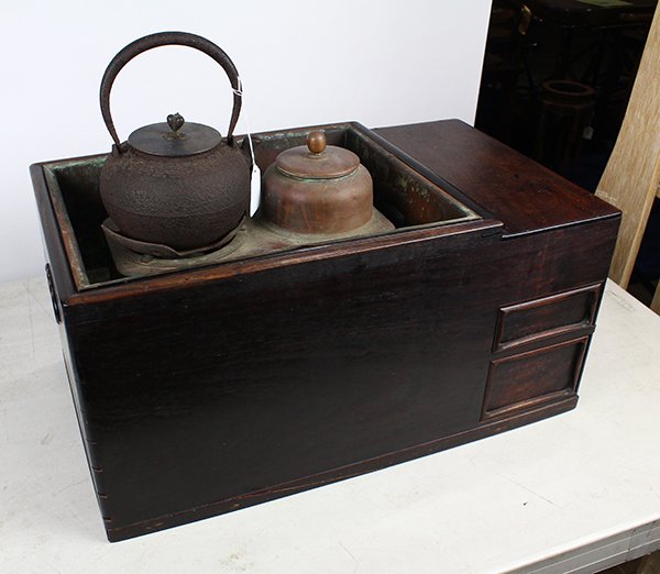 Japanese Wooden Naga-Hibachi, Tetsubin,  Meiji (1 of 5)