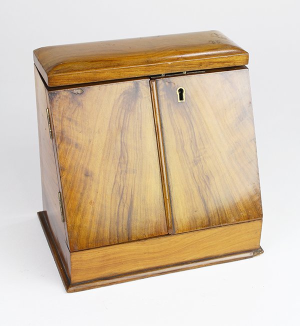 English diminutive tantalus (1 of 2)