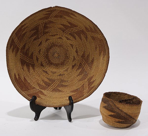 (lot of 2) Native American Northern California basketry (1 of 2)