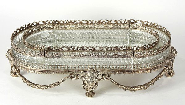 Continental oval mirrored plateau, the four fitted (1 of 7)