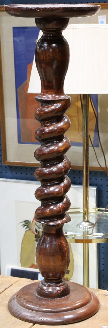 Continental Renaissance style barley twist pedestal, (1 of 3)