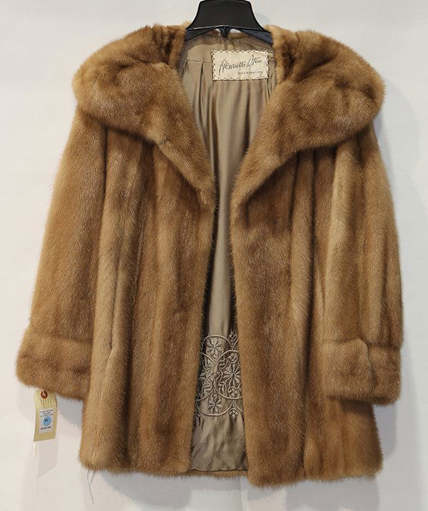 Autumn haze mink stroller, professionally cleaned and (1 of 2)