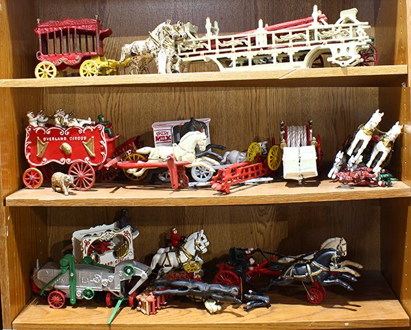 (lot of 14) Collection of painted cast iron toys, (1 of 3)