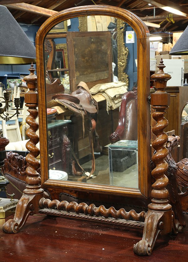 Victorian table top shaving mirror, having an (1 of 1)