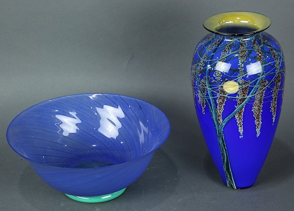 (lot of 2) Art glass group (1 of 6)