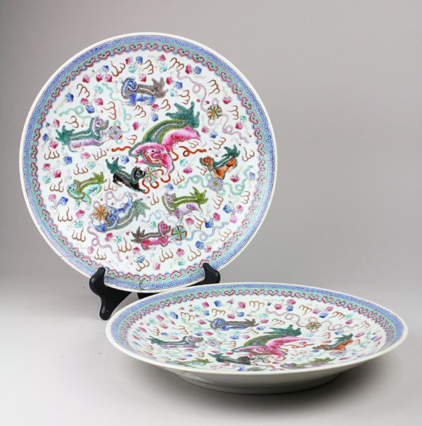 Two Chinese Porcelain Chargers, Lions (1 of 5)