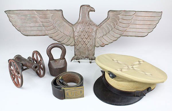 (lot of 5) Militaria group,  including a 2nd lieutenant (1 of 5)