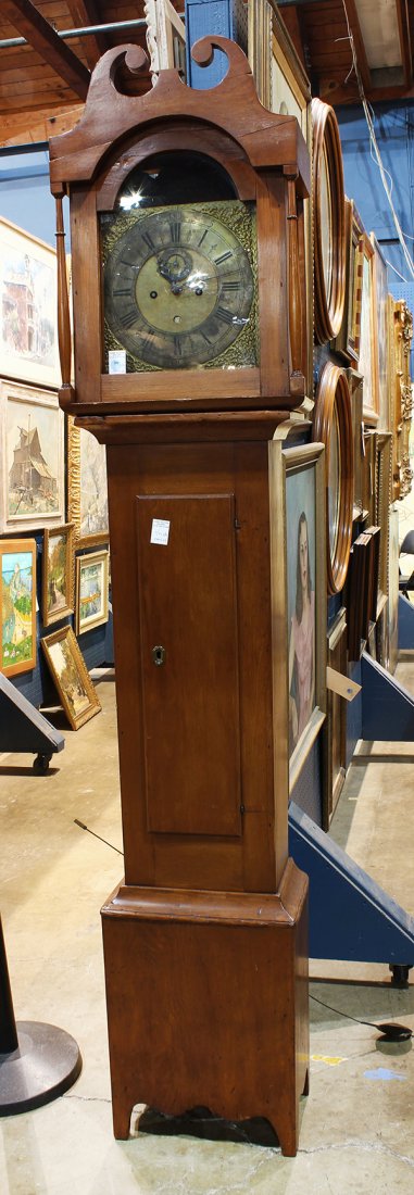 English tall case clock (1 of 1)
