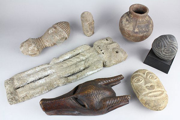 (lot of 6) Indigenous stone objects, probably West (1 of 2)