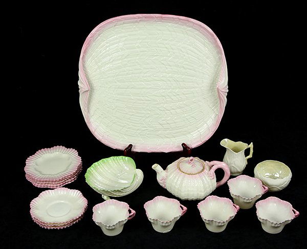 (lot of 15) Belleek Neptune porcelain shell form tea (1 of 8)