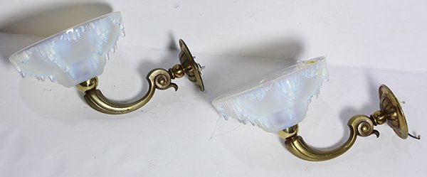 Pair of French Art Deco sconces (1 of 2)