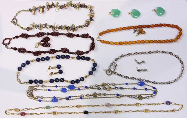 Collection of gem, gold and silver jewelry (1 of 4)