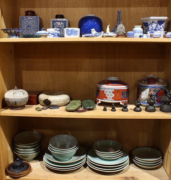 Group of Chinese/Asian Decorative Items (1 of 4)