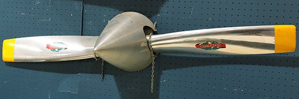 McCauley propeller and nose, having an associated nose (1 of 1)