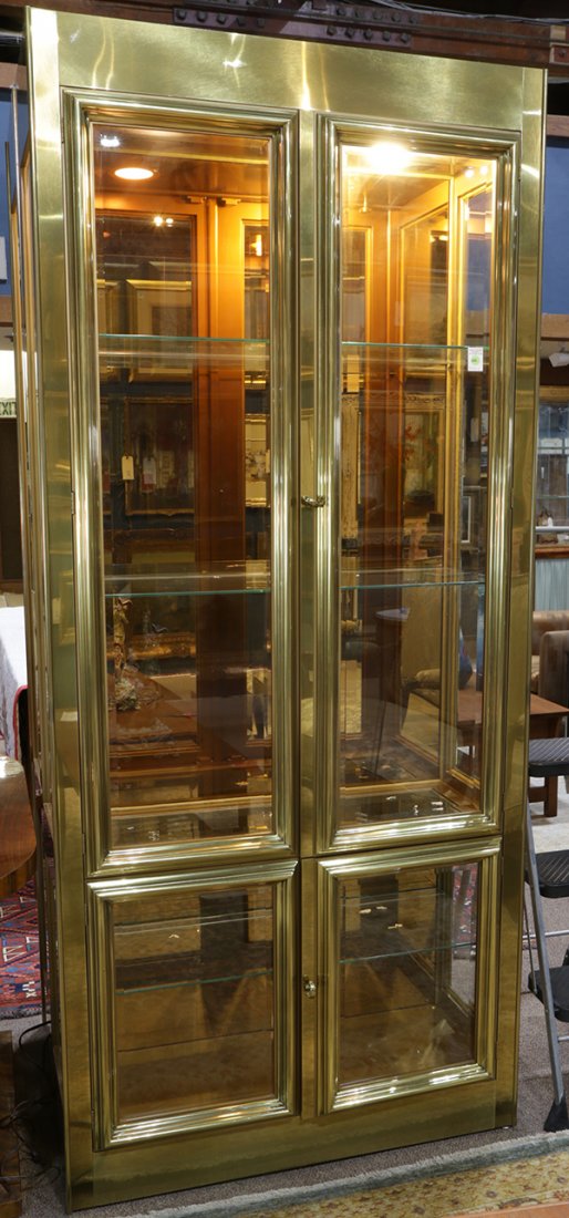 Pair of Moderne Mastercraft lighted brass vitrines (1 of 7)