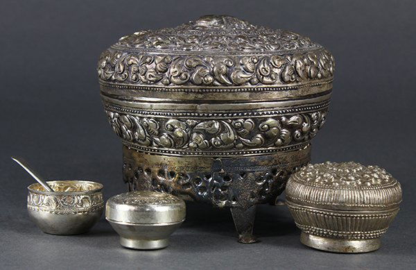 Southeast Asian silver table articles 7.07 troy oz. (1 of 3)