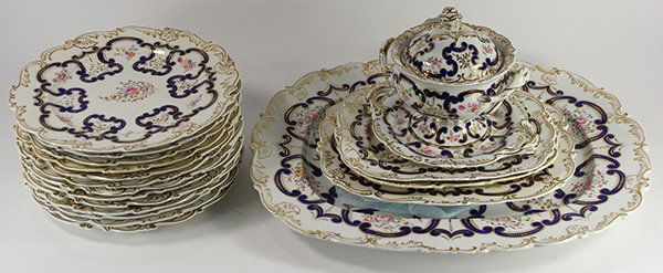 (lot of 19) Chamberlains Worcester partial table (1 of 1)