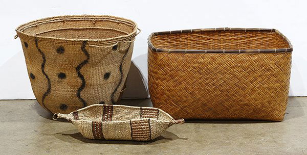 (lot of 3) Indigenous style basketry group, largest: (1 of 1)