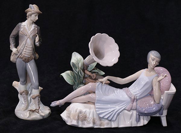 (lot of 2) Lladro porcelain figurines (1 of 4)