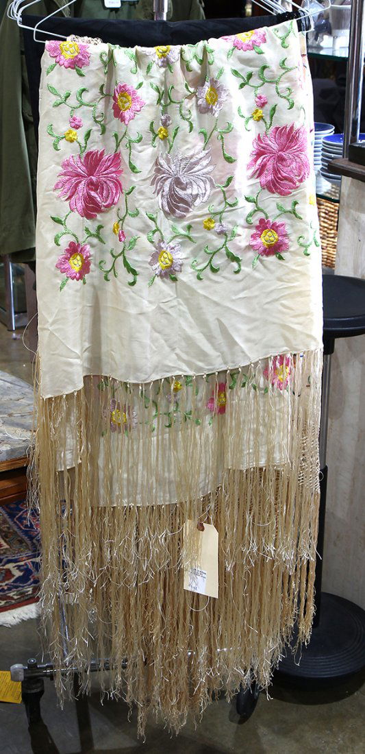 (Lot of 4) Victorian piano shawls (1 of 4)