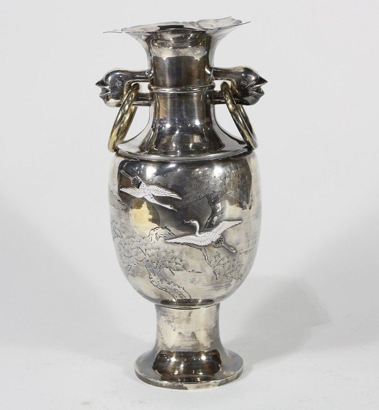 Japanese Silver Presentation Vase,18.79 troy oz. (1 of 2)
