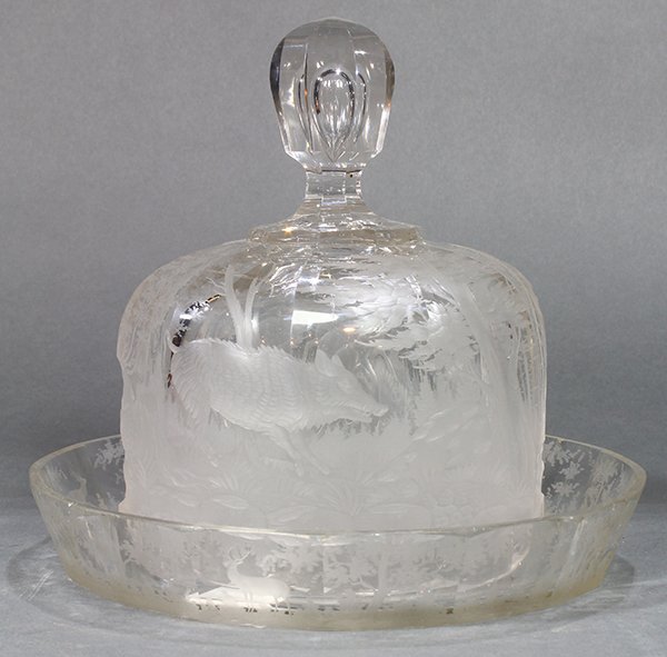 Cut and etched crystal lidded serving dish (1 of 2)