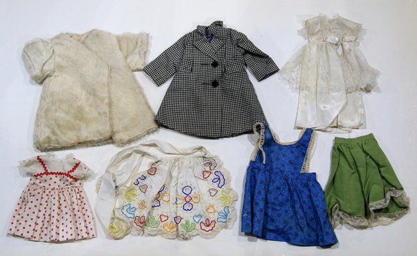 (Lot of approx.30) Doll clothes, many crochet and: (Lot of approx.30) Doll clothes, many crochet and knitted examples, including dresses, rompers, pants, hats, vests, and other accessories, Property from the collection of Trotter’s Antiques, Pacific