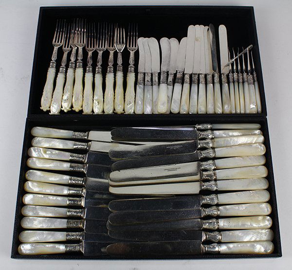 (lot of 51) Vintage mother of pearl handled knives, (1 of 1)