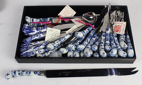 (lot of 36) Continental porcelain handled flatware (1 of 2)