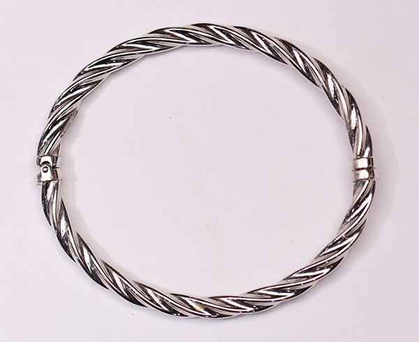 18k white gold twisted bangle bracelet (1 of 3)