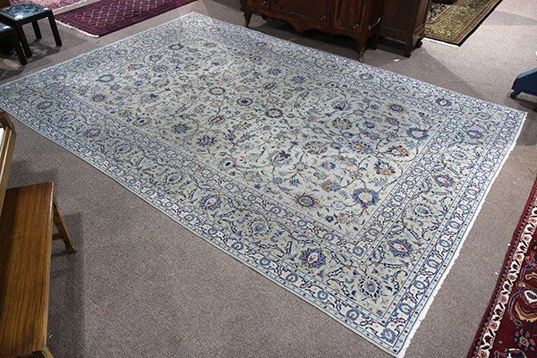 Persian Kashan carpet (1 of 4)