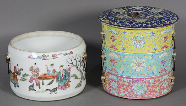 Two Chinese Porcelain Containers (1 of 10)