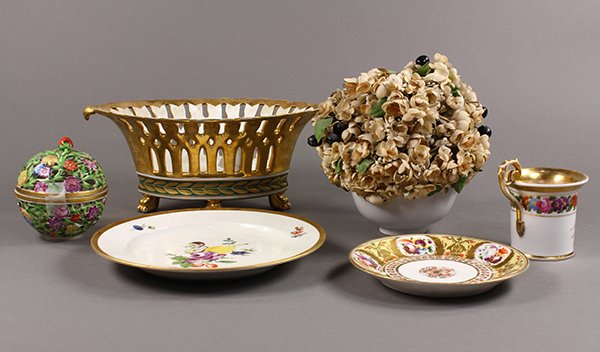 (lot of 16) Continental porcelain group, mostly Royal (1 of 2)