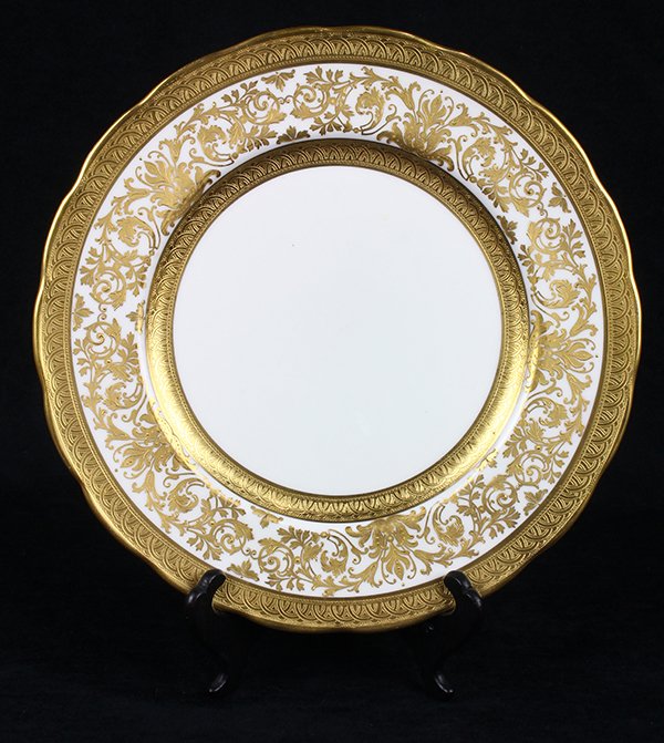 (lot of 32) Continental porcelain and gilt plates (1 of 5)