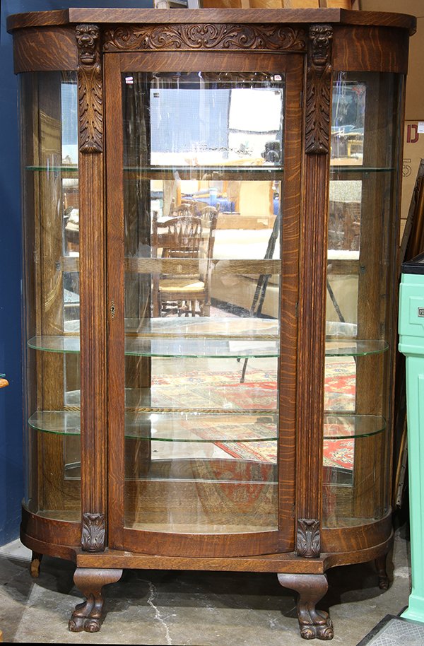 American Victorian quartersawn oak vitrine, having a (1 of 2)