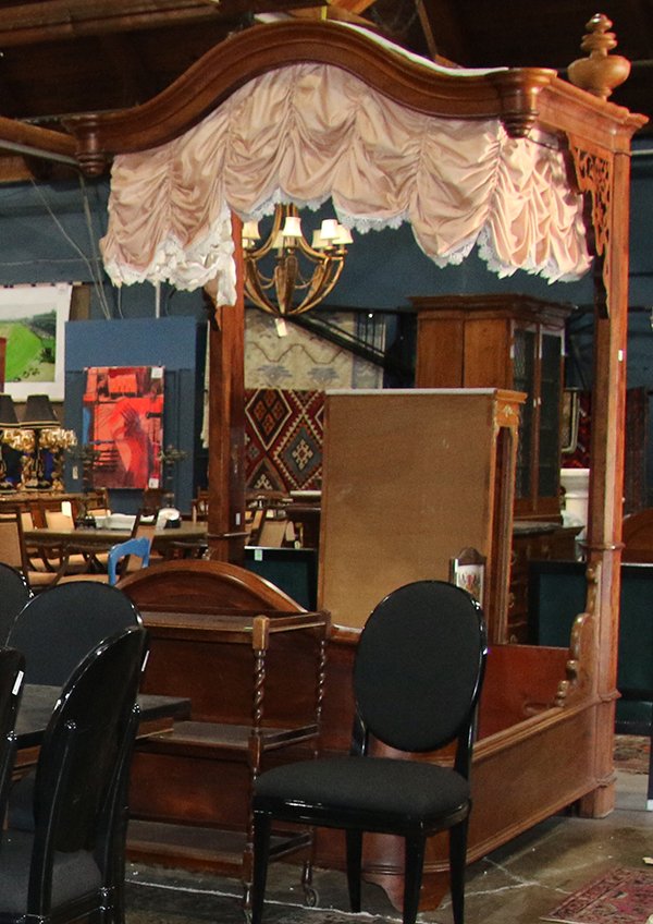 Victorian Rococo Revival mahogany half tester bed (1 of 6)