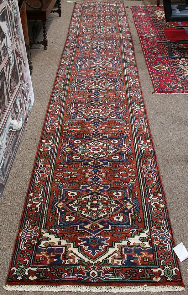 Agra Serapi runner (1 of 3)