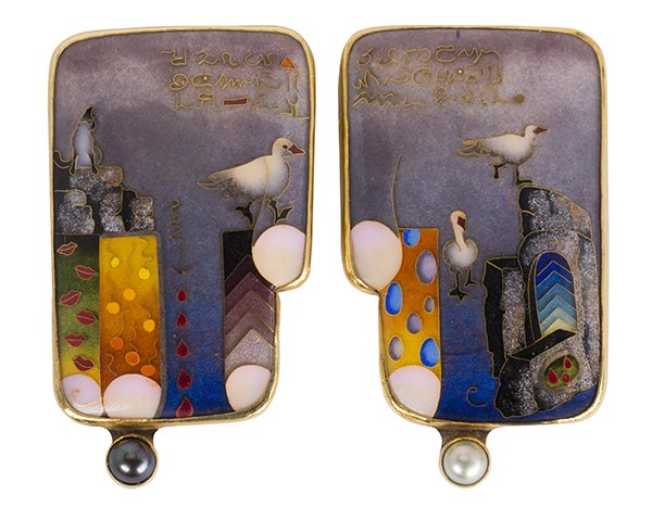 Contemporary enamellist Colette Denton 18k yellow gold (1 of 5)