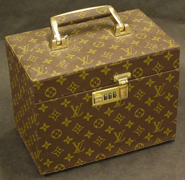 louis vuitton makeup box