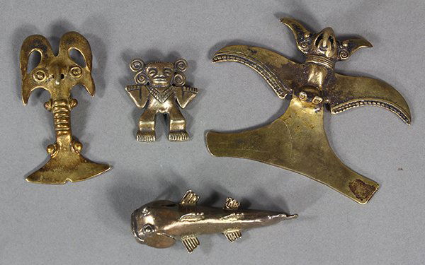 (lot of 4) International style tumbaga gold fish, (1 of 1)