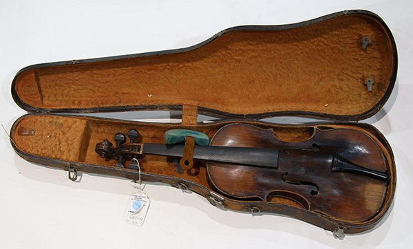 W. Bohemia violin: W. Bohemia violin, 23.5"l