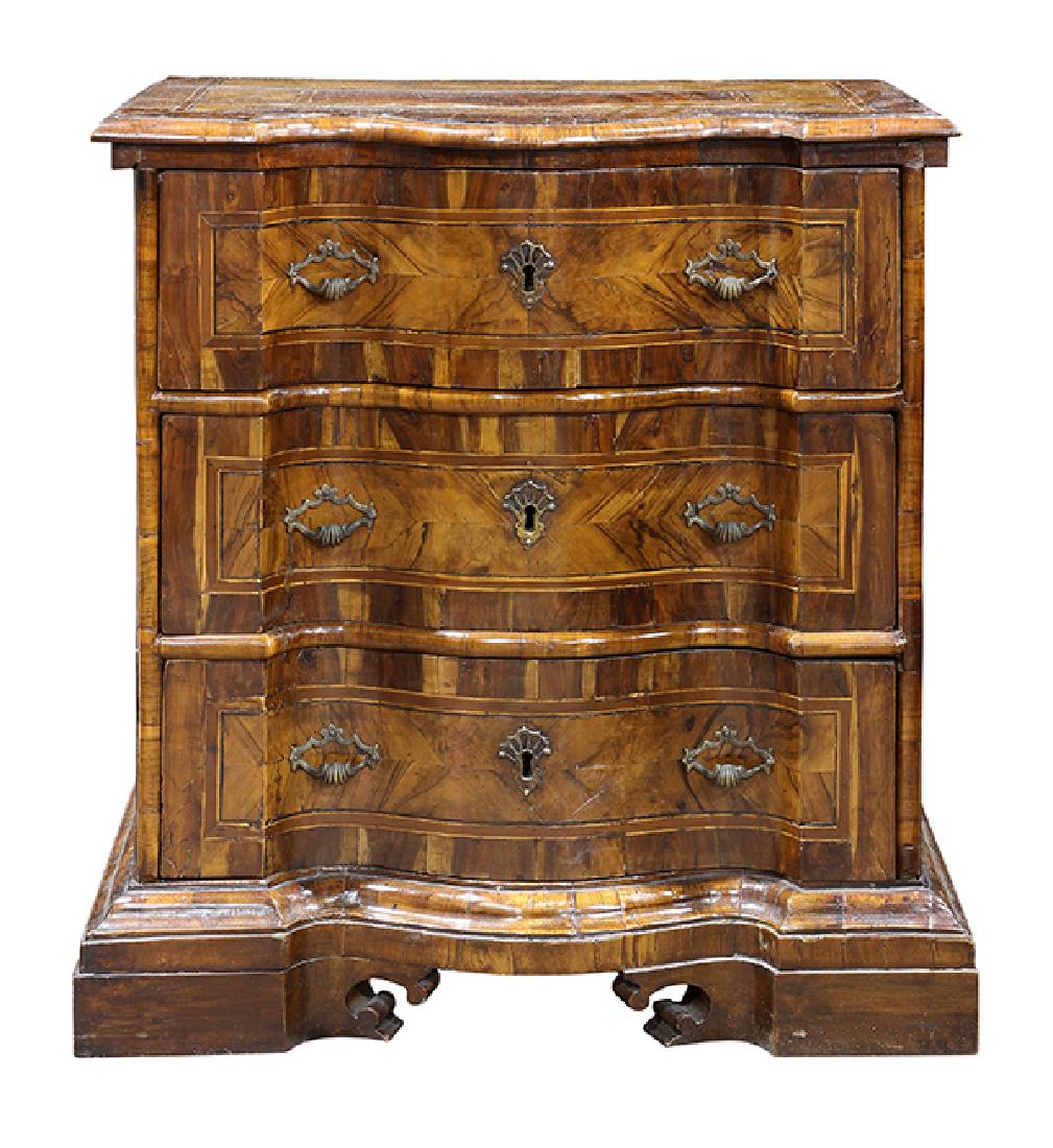 Italian Baroque maple and walnut commode circa 1730, (1 of 8)
