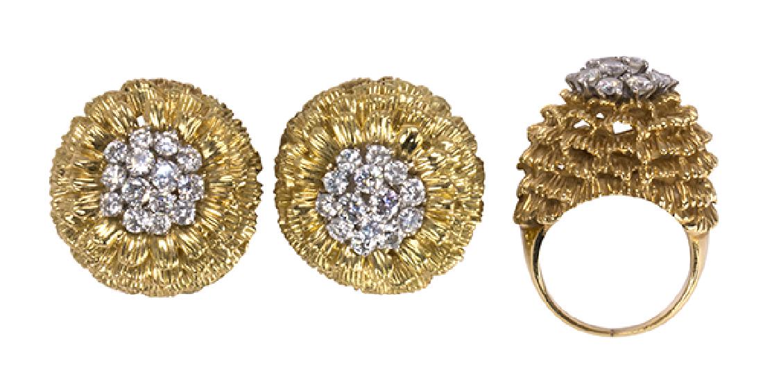 Pair of Van Cleef & Arpels diamond and 18k yellow gold (1 of 3)